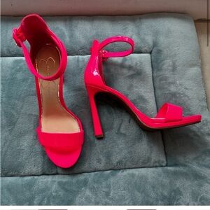 Jessica Simpson hot pink heel